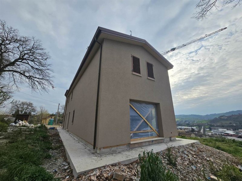 Maison à San Severino Marche