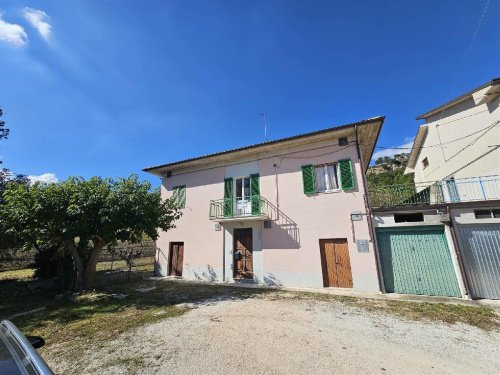 Maison individuelle à San Severino Marche