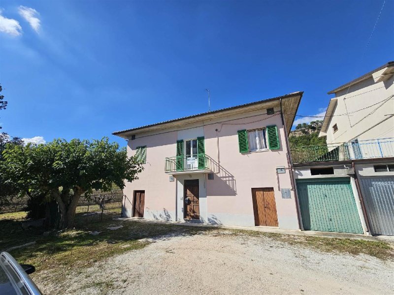 Maison individuelle à San Severino Marche