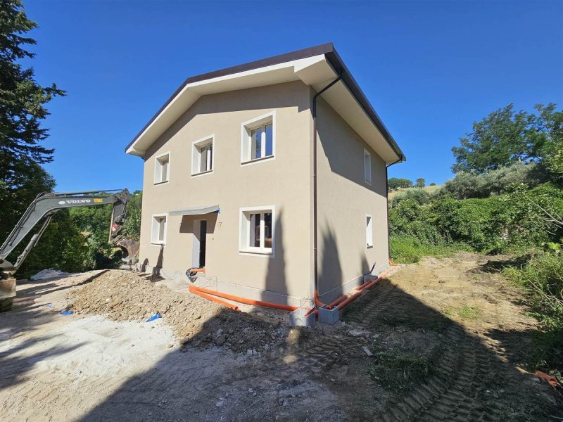 Casa em San Severino Marche