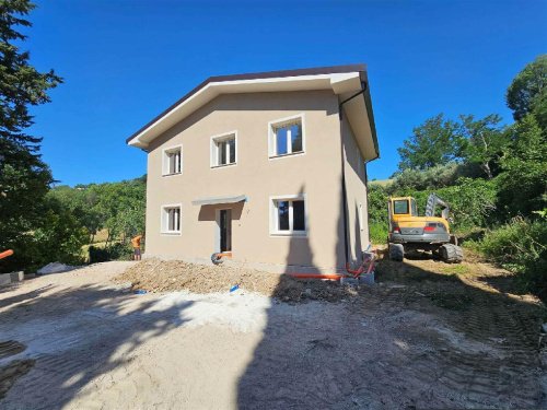 Casa em San Severino Marche