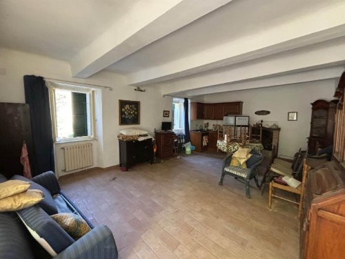 Maison jumelée à San Severino Marche