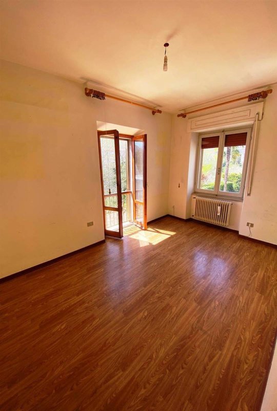 Semi-detached house in Esanatoglia
