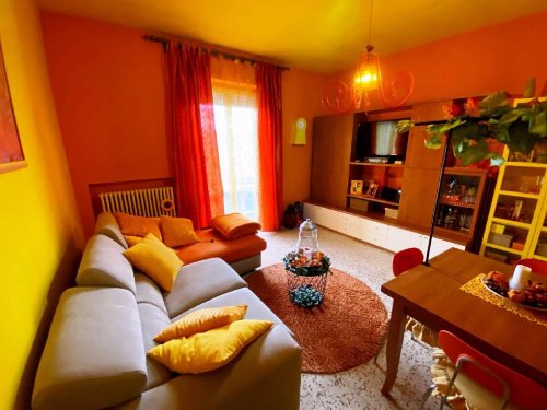 Apartamento em Esanatoglia