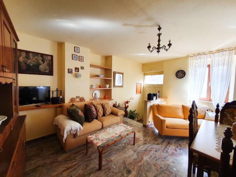 Maison jumelée à San Severino Marche