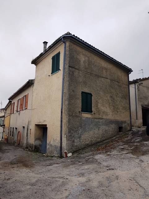 Casa semi-independiente en San Severino Marche
