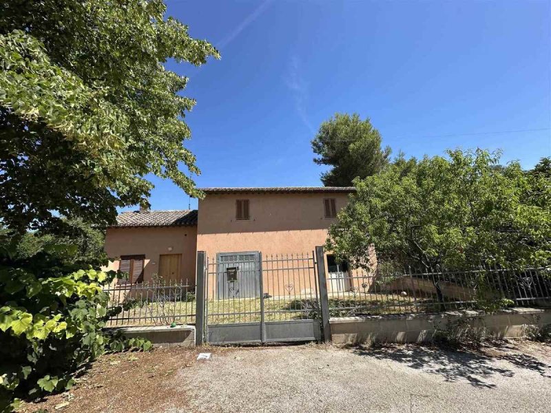 Casa independente em San Severino Marche