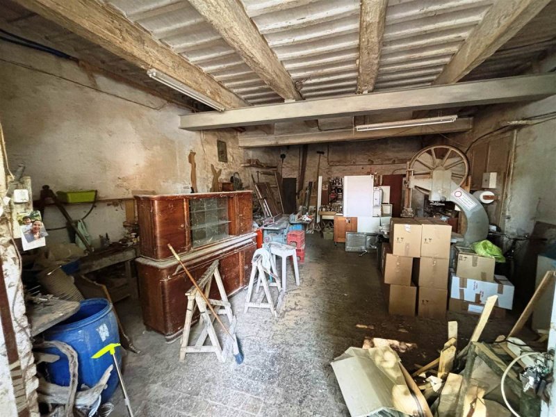 Casa en Esanatoglia