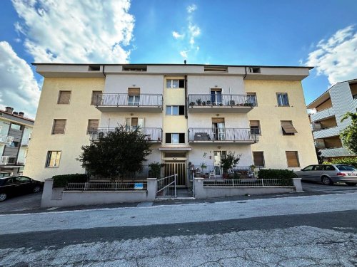 Apartamento em Castelraimondo