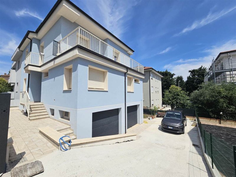 Casa geminada em San Severino Marche