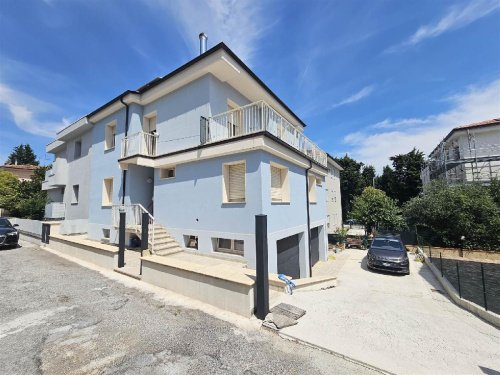 Casa geminada em San Severino Marche