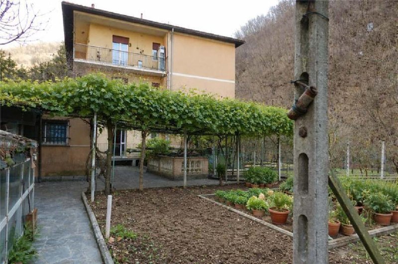 Appartamento a Valbrevenna
