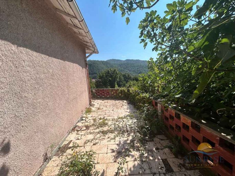 Detached house in Casella