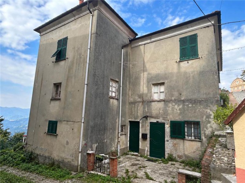 Half-vrijstaande woning in Mignanego