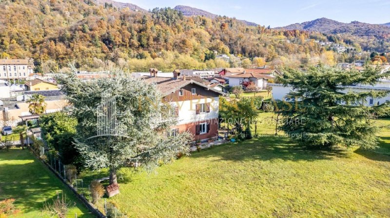 Detached house in Mesenzana