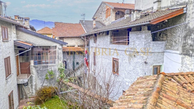 Detached house in Castelveccana