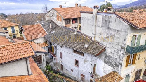 Detached house in Castelveccana