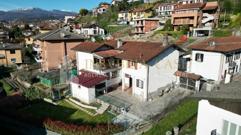 Detached house in Luino