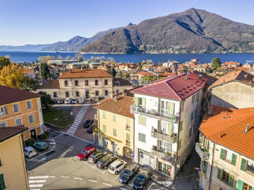 Commercial property in Maccagno con Pino e Veddasca