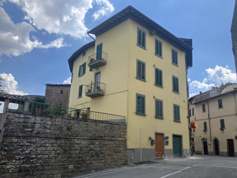 Apartamento en Lucignano