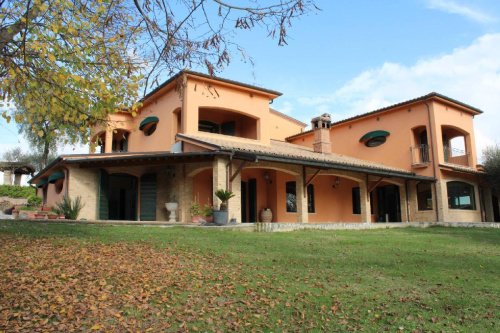 Villa in Campli