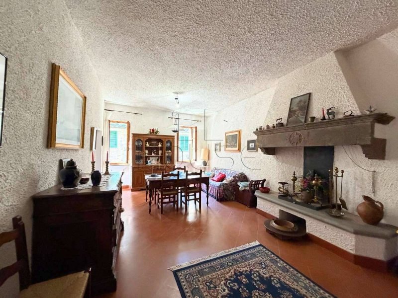 Appartement à Montone