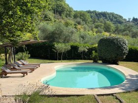 Ferme à Montone