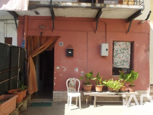 Half-vrijstaande woning in Inverno e Monteleone
