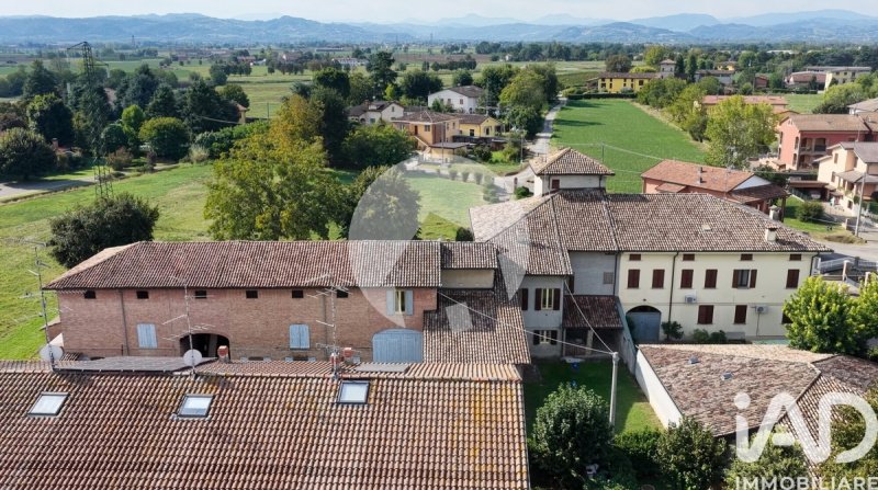 Villa à Montecchio Emilia