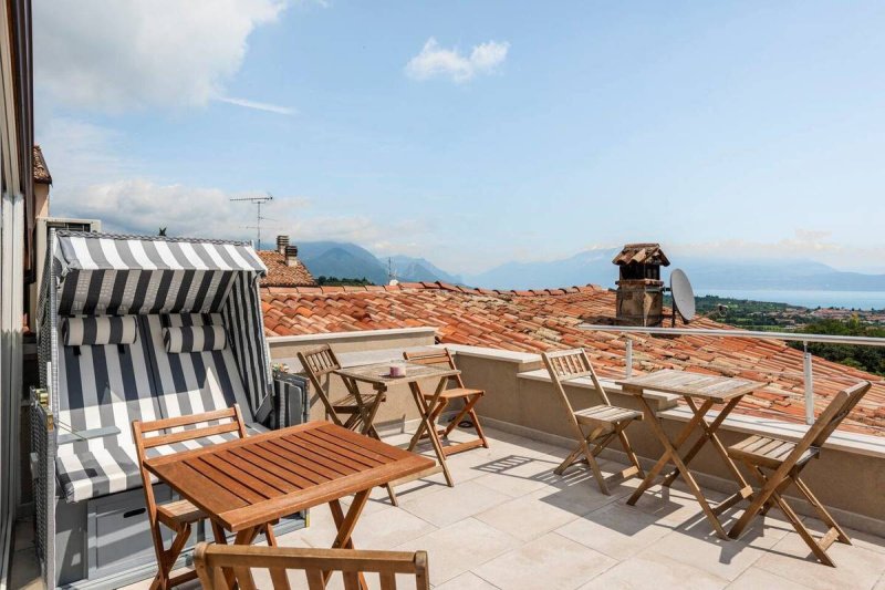 Casa indipendente a Puegnago del Garda