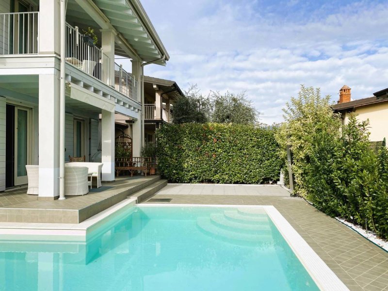 Villa a Polpenazze del Garda
