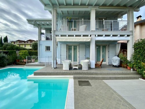 Villa a Polpenazze del Garda