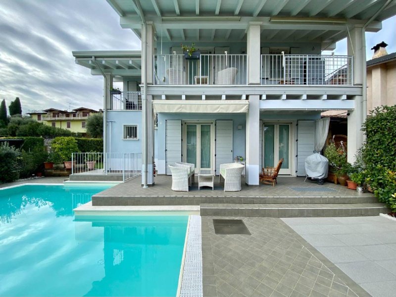 Villa a Polpenazze del Garda