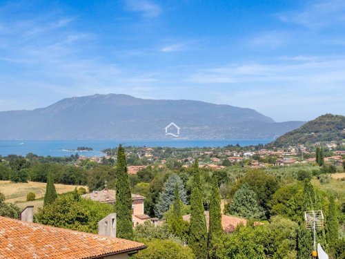 Casa indipendente a Manerba del Garda