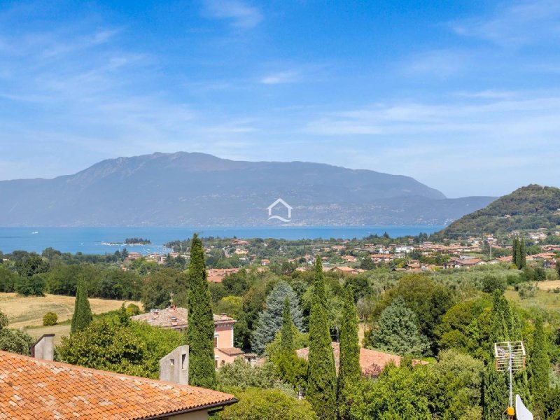 Casa indipendente a Manerba del Garda