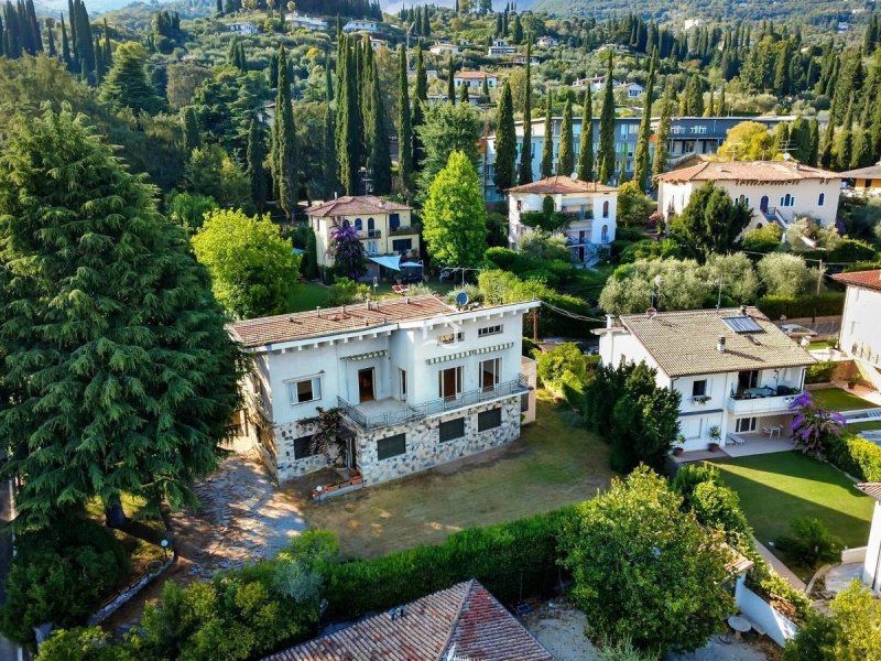 Villa a Gardone Riviera