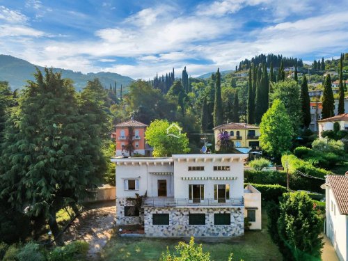 Villa a Gardone Riviera