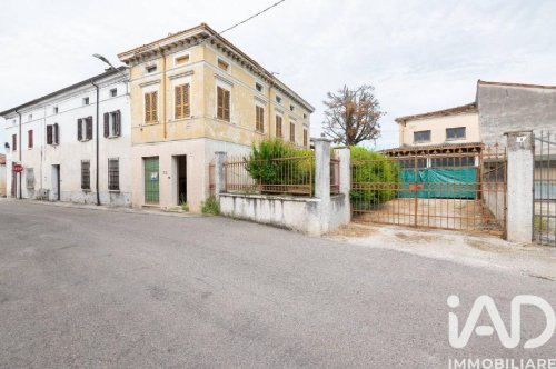 Villa in Marcaria