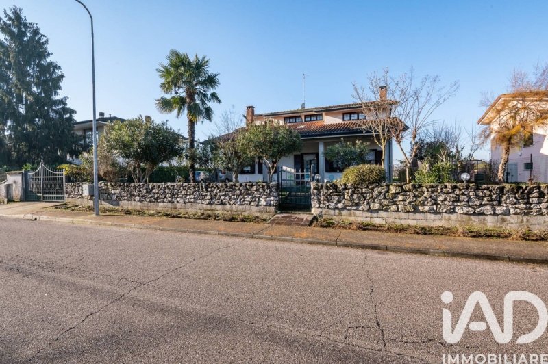 Moradia em Borgo Virgilio