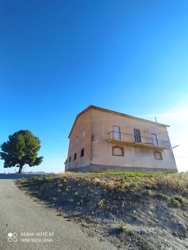 Landhaus in Sommatino