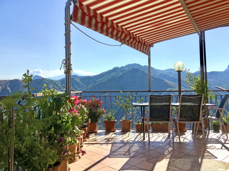 Villa à Forza d'Agrò