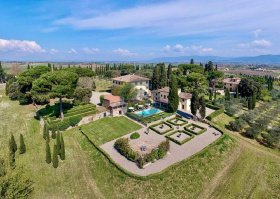 Villa in Cortona