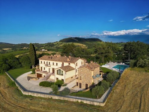 Villa a Caldarola
