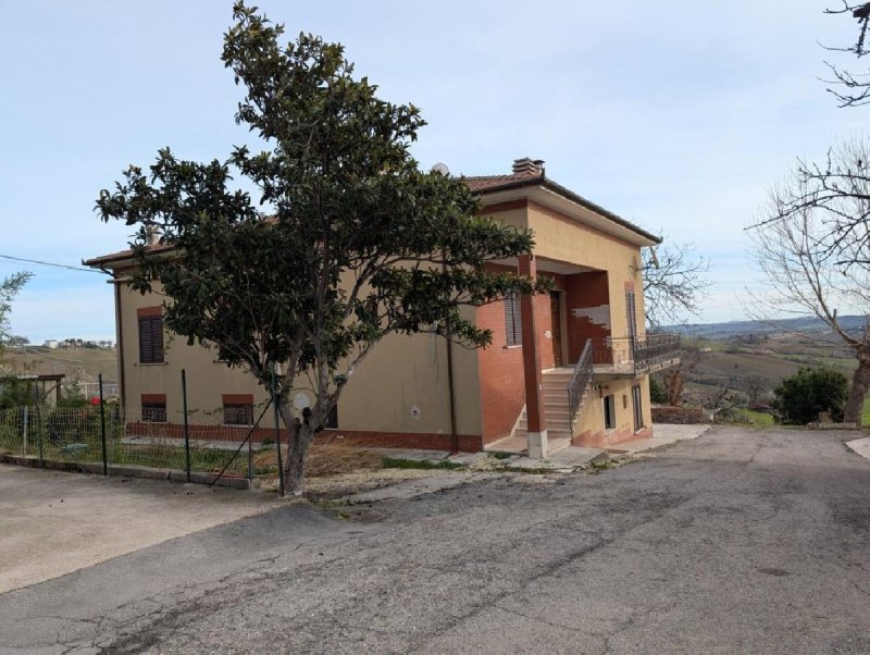 Haus in Cingoli