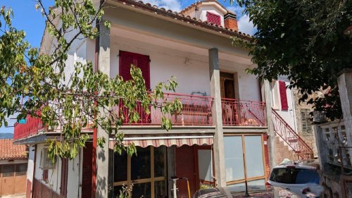 Casa a Pioraco