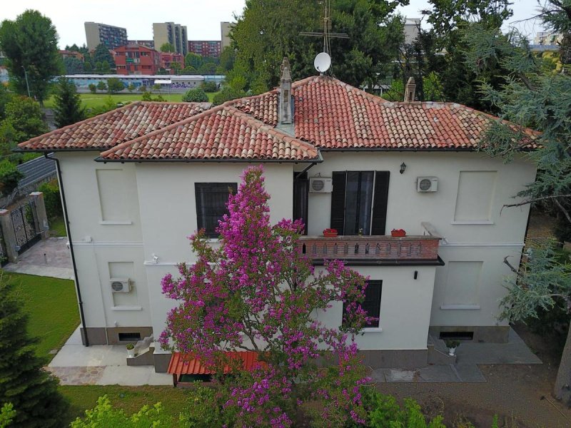Villa à Corsico