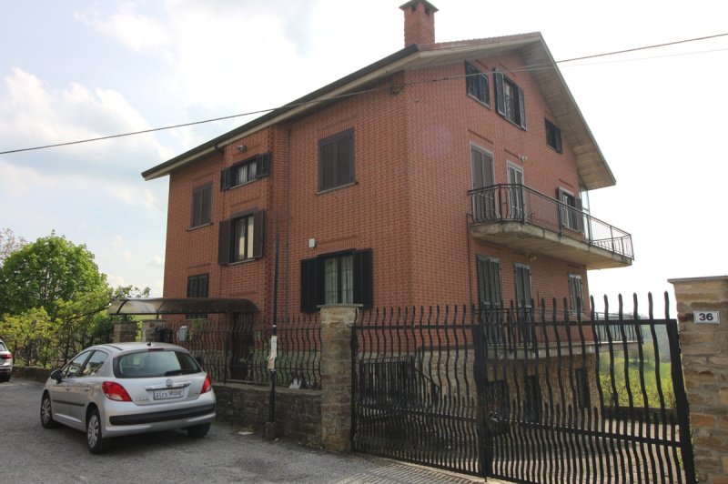 Vrijstaande woning in Murazzano