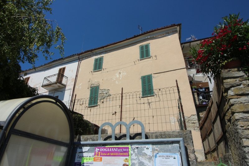 Semi-detached house in Marsaglia