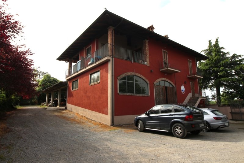 Landhuis in Farigliano
