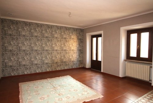 Historisch appartement in Dogliani